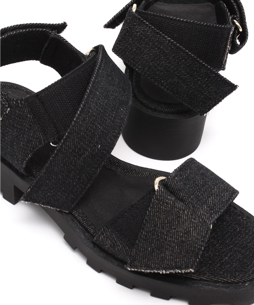 goocy（グースィー）の「【CHEAP MONDAY】GOVELCRO（サンダル・レディース・ブルー/ブラック・37/36/38）」の8枚目の写真