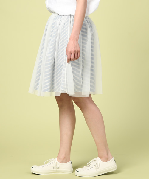 green label relaxing（グリーンレーベルリラクシング）の「[WEB限定]MIELLE（ミエル） BOR チュールスカート ◆（スカート・レディース・ベージュ/ネイビー・FREE）」の3枚目の写真