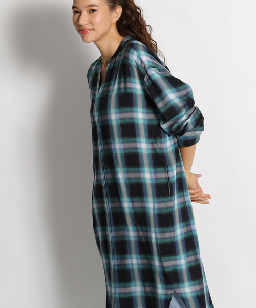 niko and...（ニコアンド）の「オンブレチェックシャツワンピース（シャツワンピース・レディース・ネイビー/クリーム/キャメル・MEDIUM/LARGE）」の3枚目の写真