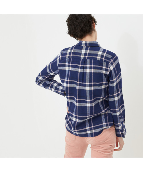 AIGLE（エーグル）の「フランネル 長袖チェックシャツ（シャツ/ブラウス・レディース・オフホワイト/オレンジ/ネイビー・36/38/40）」の14枚目の写真