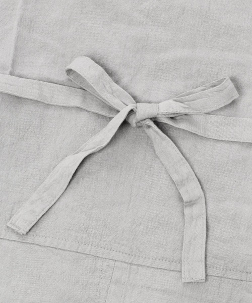 studio CLIP（スタディオクリップ）の「コットンリネンロングエプロン（エプロン・レディース・ライトグレー/ブラック/イエロー/カーキ/ピンク/レッド/サーモンピンク・FREE）」の19枚目の写真