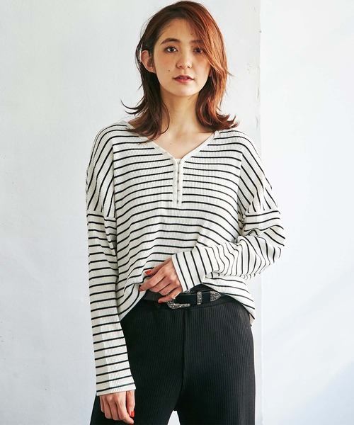 GeeRA(ジーラ)の「ヘンリーネックリブカットソー(Tシャツ/カットソー・レディース・オフホワイト/ブラック×ホワイト/ホワイト×ブラック・LARGE/X-LARGE/MEDIUM)」の9枚目の写真