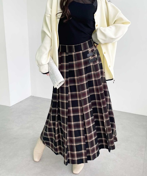 GeeRA(ジーラ)の「合皮ベルトデザインプリーツスカート(スカート・レディース・ブラウン/ブラック/チェック/ネイビー/ベージュ・XX-LARGE/MEDIUM/X-LARGE/LARGE)」の1枚目の写真