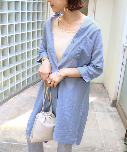 andme（アンドミー）の「シアー半袖アシンメトリーシャツワンピース（シャツワンピース・レディース・オフホワイト/ライトベージュ/ピンク/ブルー・M）」の3枚目の写真