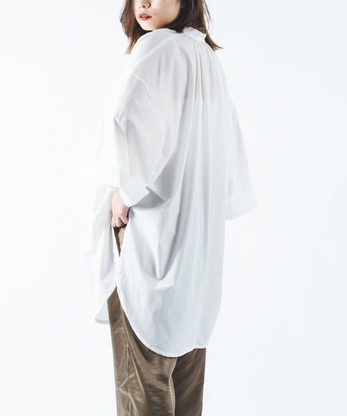 Ambre Neige(アンブルネージュ)の「ポンチョ風シャツ/ドルマンシャツ/【WEB/EC限定商品】(シャツ/ブラウス・レディース・オフホワイト/グレー系その他・FREE)」の3枚目の写真