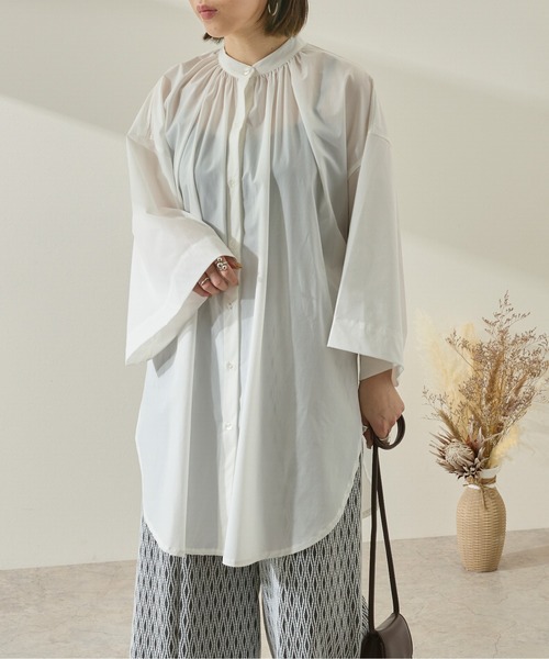 Ambre Neige(アンブルネージュ)の「ポンチョ風シャツ/ドルマンシャツ/【WEB/EC限定商品】(シャツ/ブラウス・レディース・オフホワイト/グレー系その他・FREE)」の12枚目の写真