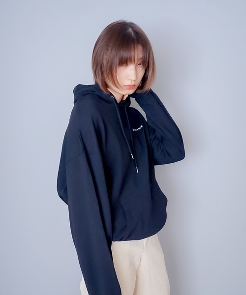 CONVERSE(コンバース)の「【CONVERSE/コンバース】配色裏毛プルパーカー ワンポイントロゴ刺繍 プルオーバー ゆったりしたシルエット(パーカー・レディース・ブラウン/オフホワイト/ブラック/ライトグレー・MEDIUM/LARGE)」の14枚目の写真