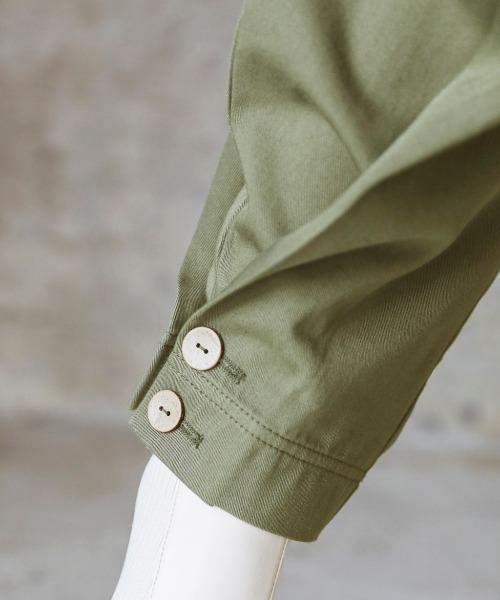 ALEXIA STAM（アリシアスタン）の「【BLENDA Japan 2020年winter号 掲載】Ankle Button Tuck Pants/アンクルボタンタックパンツ（その他パンツ・レディース・ブラック/ベージュ/カーキ・S/M）」の15枚目の写真