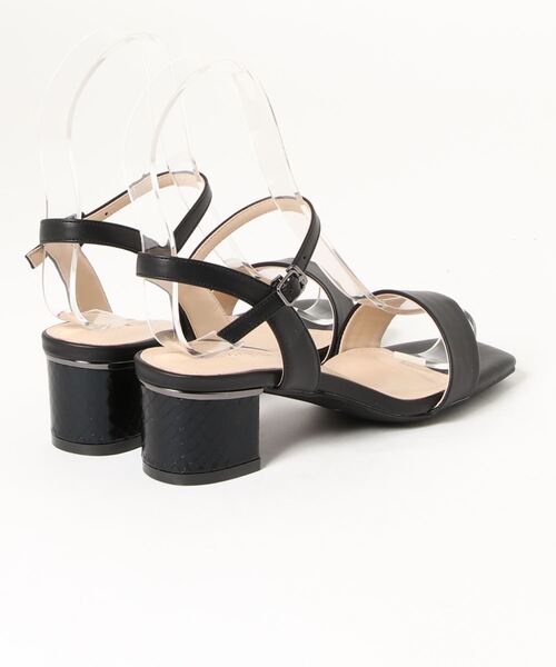 NEUE THE MARKET(ノイエザマーケット)の「チャンキーヒールストラップサンダル/93508(サンダル・レディース・グリーン/ブラック/ベージュ・24.5cm/22.5cm/23.5cm/23cm/24cm)」の4枚目の写真