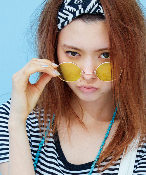 WEGO（ウィゴー）の「WEGO/カラーレンズラウンドタイプ（サングラス・メンズ・グリーン/ブルー/パープル/イエロー/ピンク・FREE）」の5枚目の写真