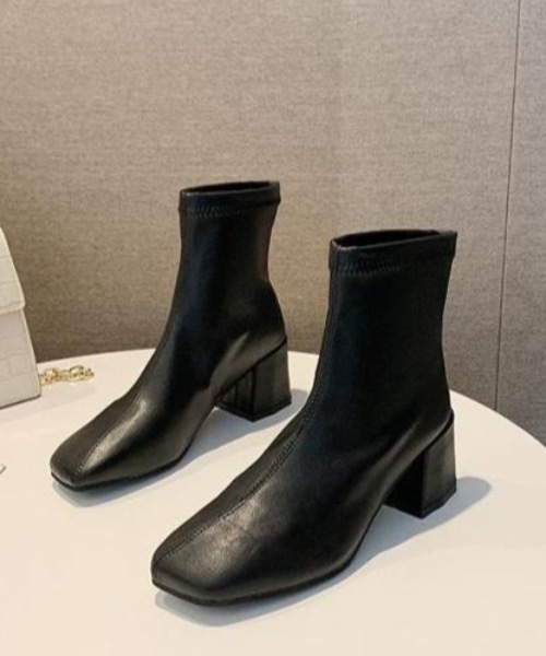 KOR(ケーオーアール)の「スクエアトゥショートブーツ(ブーツ・レディース・ホワイト/ブラック・35/36/37/38/39)」の7枚目の写真