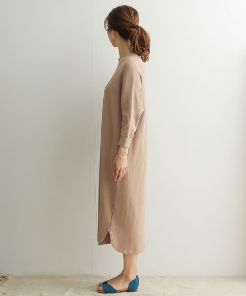 URBAN RESEARCH DOORS(アーバンリサーチドアーズ)の「ハニカム切替カットワンピース(ワンピース・レディース・チャコールグレー/ベージュ/ナチュラル・ONE)」の22枚目の写真