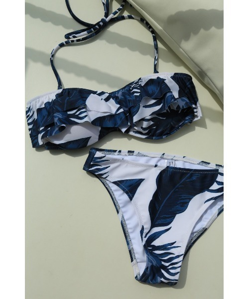 TRUNC（トランクエイティーエイト）の「WildFlower pt Swimwear（水着・レディース・ネイビー/グリーン・FREE）」の8枚目の写真