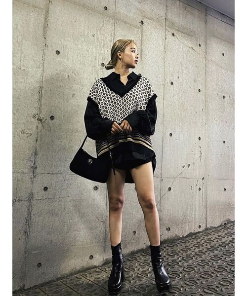 EVRIS（エヴリス）の「ジャガードニットベスト（ニット/セーター・レディース・ブラック/ベージュ・FREE）」の14枚目の写真