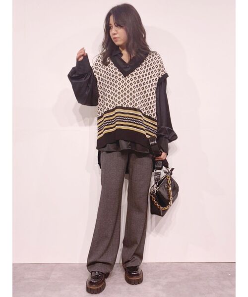 EVRIS（エヴリス）の「ジャガードニットベスト（ニット/セーター・レディース・ブラック/ベージュ・FREE）」の21枚目の写真