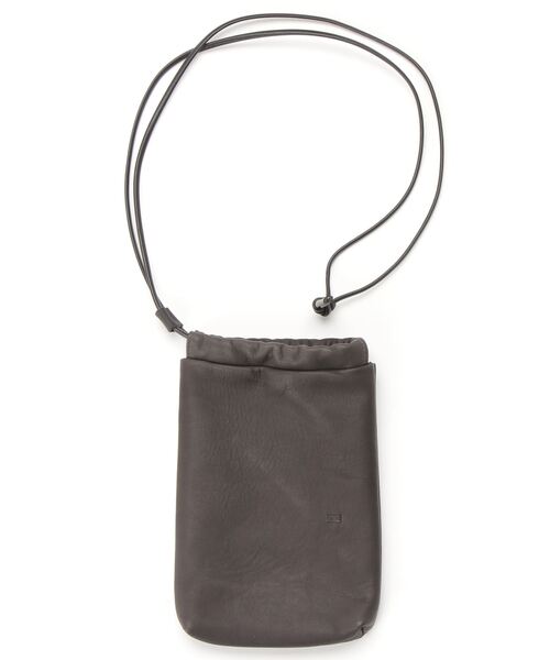 NL（ニール）の「【NL】ニール NEI レザー ドローストリング ミニバッグ（ショルダーバッグ・メンズ・ブラック/グレー・ONESIZE/ONE SIZE）」の7枚目の写真
