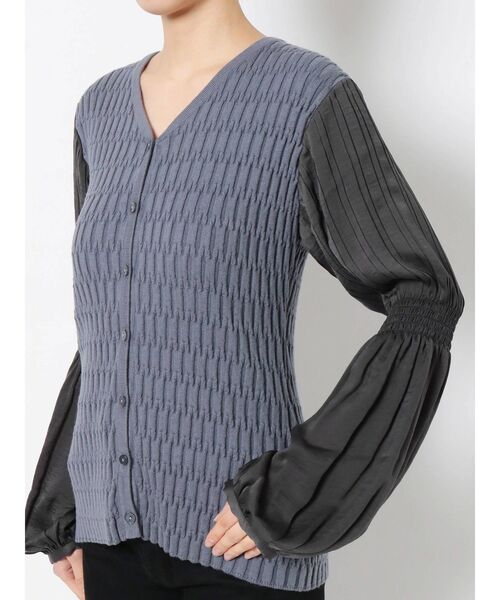 LAGUNAMOON（ラグナムーン）の「プリーツスリーブニットプルオーバー（ニット/セーター・レディース・ブラック/ベージュ/ブルー・FREE）」の16枚目の写真