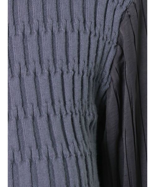 LAGUNAMOON（ラグナムーン）の「プリーツスリーブニットプルオーバー（ニット/セーター・レディース・ブラック/ベージュ/ブルー・FREE）」の9枚目の写真