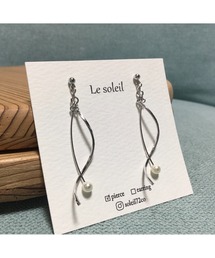 【Le soleil】ウェーブに揺れるピアス(MA)