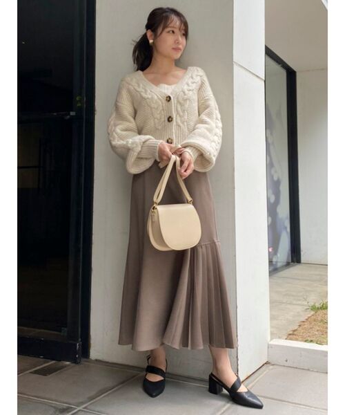 dazzlin（ダズリン）の「ケーブルラインショートカーディガン（カーディガン/ボレロ・レディース・アイボリー/モカ・FREE）」の8枚目の写真