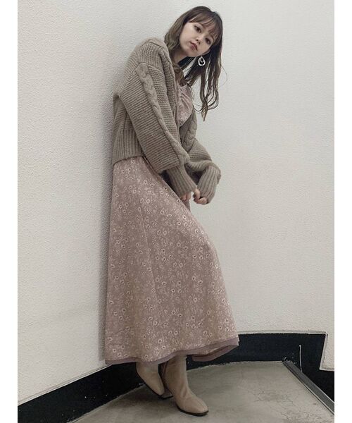 dazzlin（ダズリン）の「ケーブルラインショートカーディガン（カーディガン/ボレロ・レディース・アイボリー/モカ・FREE）」の14枚目の写真