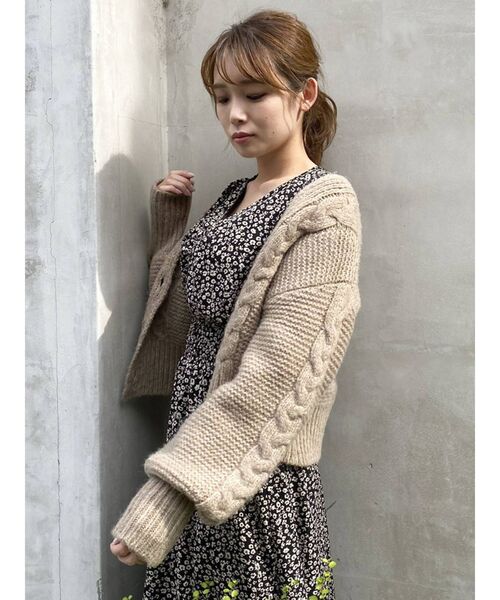 dazzlin（ダズリン）の「ケーブルラインショートカーディガン（カーディガン/ボレロ・レディース・アイボリー/モカ・FREE）」の18枚目の写真