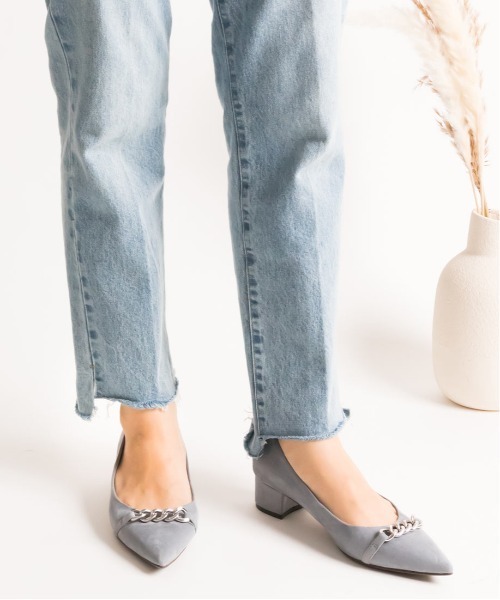 RANDA(ランダ)の「ストレスフリー/ソフト チェーンパーツチャンキーヒールパンプス(パンプス・レディース・ブラック/ベージュ/ブルー・23/24/25/22/25.5/22.5/24.5/23.5)」の16枚目の写真