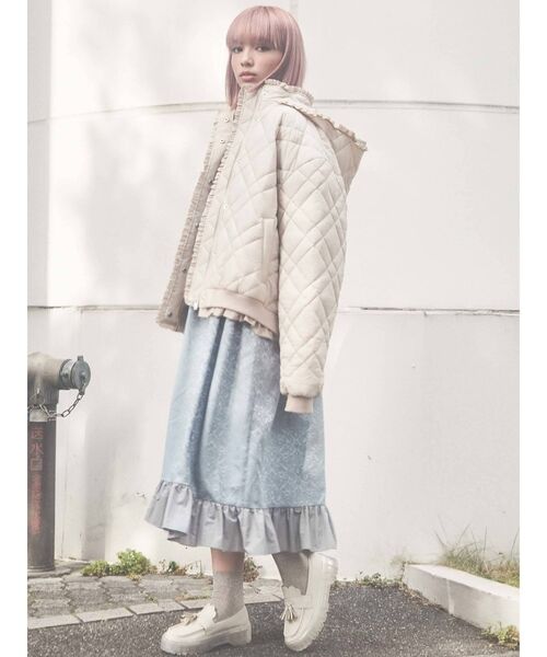 merry jenny(メリージェニー)の「ナイロンフリルキルティングジャケット(その他アウター・レディース・アイボリー/ブラック/ライトブルー・FREE)」の16枚目の写真