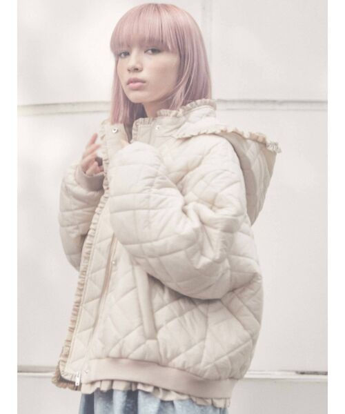 merry jenny(メリージェニー)の「ナイロンフリルキルティングジャケット(その他アウター・レディース・アイボリー/ブラック/ライトブルー・FREE)」の11枚目の写真