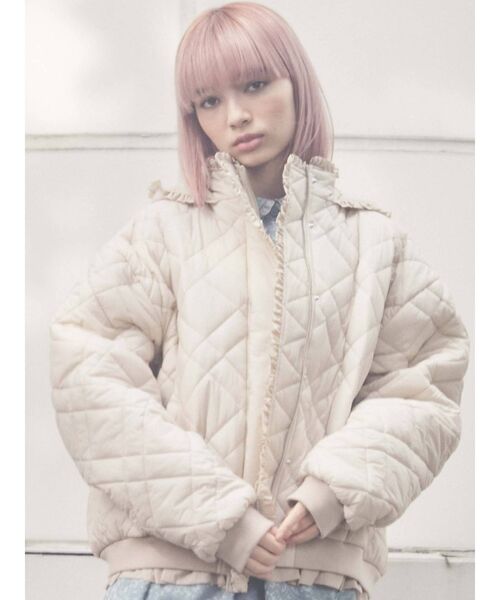 merry jenny(メリージェニー)の「ナイロンフリルキルティングジャケット(その他アウター・レディース・アイボリー/ブラック/ライトブルー・FREE)」の14枚目の写真