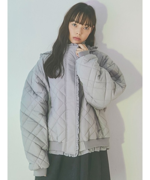 merry jenny(メリージェニー)の「ナイロンフリルキルティングジャケット(その他アウター・レディース・アイボリー/ブラック/ライトブルー・FREE)」の3枚目の写真