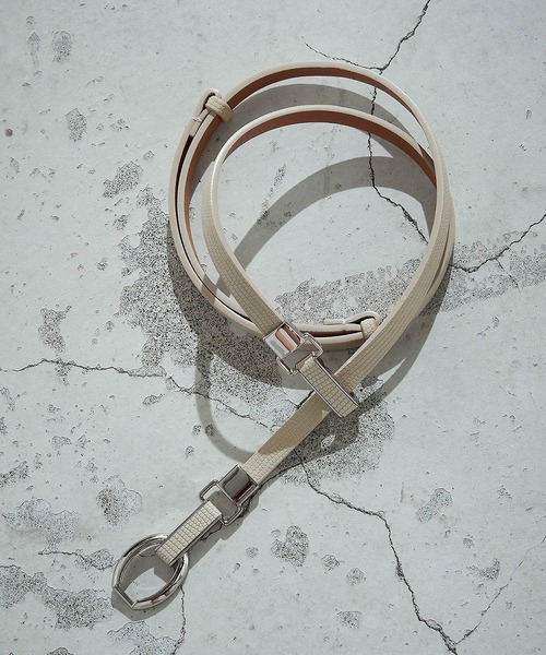 COMME CA ISM（コムサイズム）の「フックスライド　ベルト（ベルト・レディース・ブラック/グレイッシュベージュ/ブラウン・FREE）」の3枚目の写真