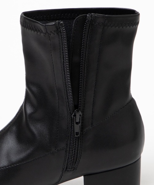 WEGO（ウィゴー）の「WEGO/ストレッチショートブーツ（ブーツ・レディース・ブラック/オフホワイト/ベージュ/ブラウン・MEDIUM/LARGE/X-LARGE/SMALL）」の6枚目の写真