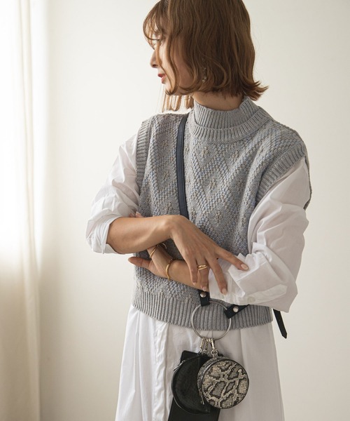 rectangle(レクタングル)の「ジオメ柄ニットベスト(ベスト・レディース・グレー/オレンジ・FREE)」の2枚目の写真