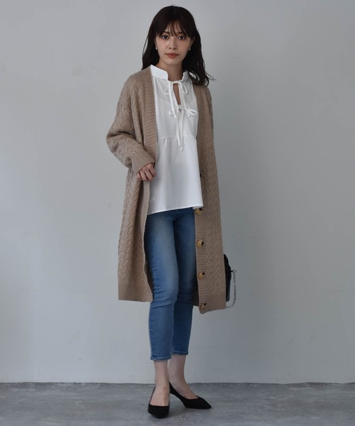 Cheri(シェリ)の「ざっくり編みケーブルニットロングカーディガン(カーディガン/ボレロ・レディース・ブラック/ブラウン/ベージュ・FREE)」の14枚目の写真