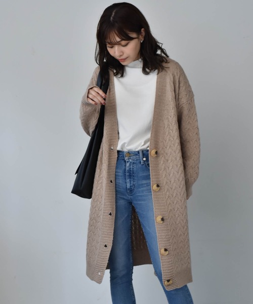 Cheri(シェリ)の「ざっくり編みケーブルニットロングカーディガン(カーディガン/ボレロ・レディース・ブラック/ブラウン/ベージュ・FREE)」の12枚目の写真