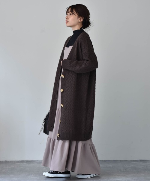 Cheri(シェリ)の「ざっくり編みケーブルニットロングカーディガン(カーディガン/ボレロ・レディース・ブラック/ブラウン/ベージュ・FREE)」の18枚目の写真