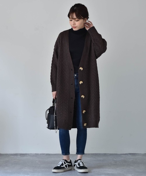 Cheri(シェリ)の「ざっくり編みケーブルニットロングカーディガン(カーディガン/ボレロ・レディース・ブラック/ブラウン/ベージュ・FREE)」の17枚目の写真