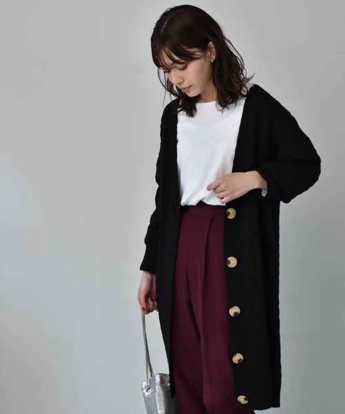 Cheri(シェリ)の「ざっくり編みケーブルニットロングカーディガン(カーディガン/ボレロ・レディース・ブラック/ブラウン/ベージュ・FREE)」の8枚目の写真