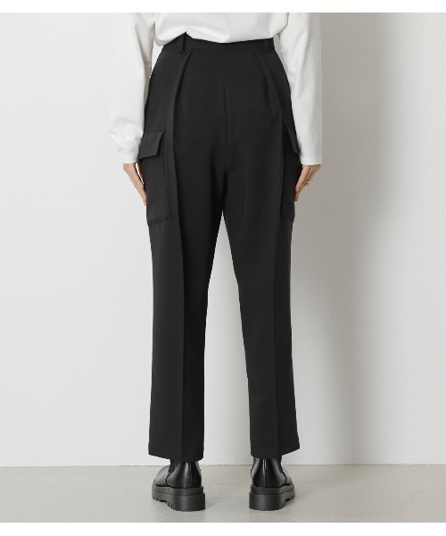 crie conforto（クリーコンフォルト）の「センタープレスカーゴパンツ（カーゴパンツ・レディース・ブラック/ダークグリーン/アイボリー・SMALL/MEDIUM/LARGE）」の13枚目の写真