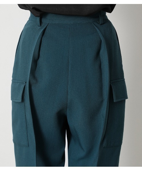 crie conforto（クリーコンフォルト）の「センタープレスカーゴパンツ（カーゴパンツ・レディース・ブラック/ダークグリーン/アイボリー・SMALL/MEDIUM/LARGE）」の8枚目の写真