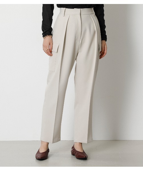 crie conforto（クリーコンフォルト）の「センタープレスカーゴパンツ（カーゴパンツ・レディース・ブラック/ダークグリーン/アイボリー・SMALL/MEDIUM/LARGE）」の6枚目の写真