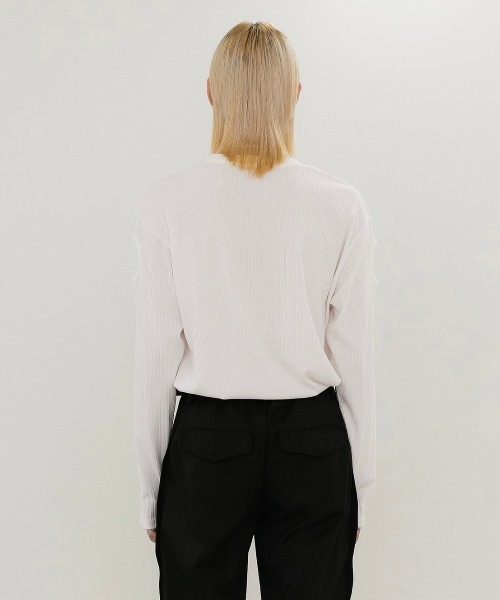 ANOTHERYOUTH（アナザーユース）の「【ANOTHERYOUTH/アナザーユース】cut-out long sleeve/長袖 ロンT（Tシャツ/カットソー・メンズ・ホワイト/ブラック・ONE SIZE）」の3枚目の写真