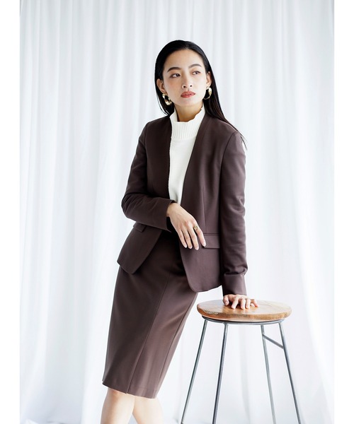 WHITE JOOLA(ホワイトジョーラ)の「【SOFT THERMO 発熱・保温・ソフトタッチ!シワになりにくい♪冬のスーツはコレ♪】サーモカルゼジャージ・2wayストレッチタイトスカート(裏付き)(スカート・レディース・ブラウン/カーキ/ネイビー・61/64/67)」の9枚目の写真