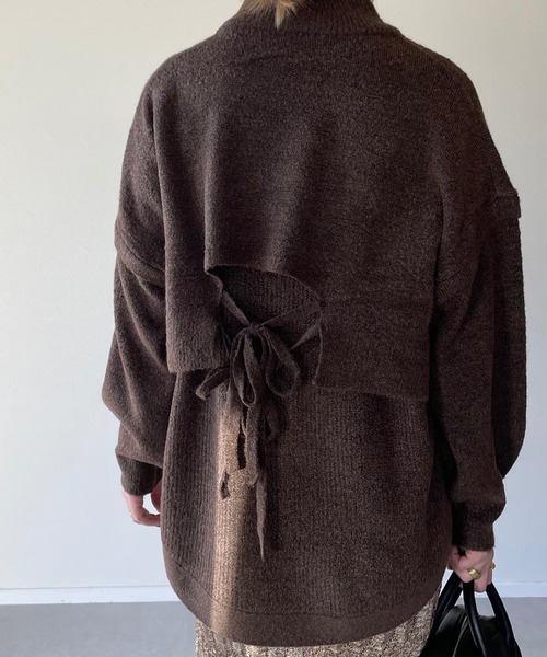 y/m by misato（イムバイミサト）の「ミックスヤーンレイヤードトップス（ニット/セーター・レディース・パープル/ブラウン/グレイッシュベージュ・FREE）」の4枚目の写真