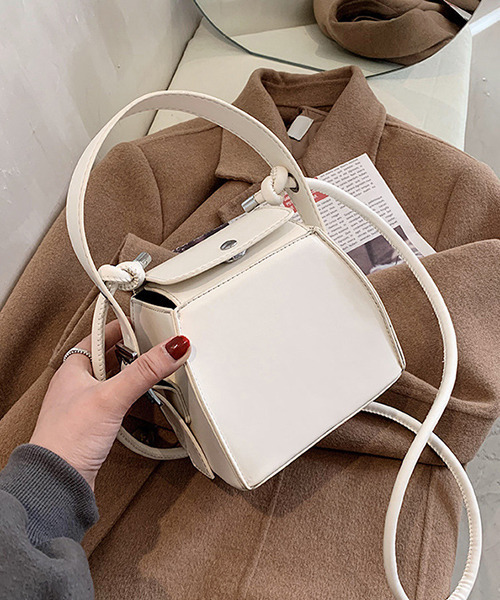 c.u.l（シーユーエル）の「【c.u.l】2wayスクエアミニバッグ cula318（ショルダーバッグ・レディース・ホワイト/グリーン/イエロー/ブラック・FREE）」の6枚目の写真