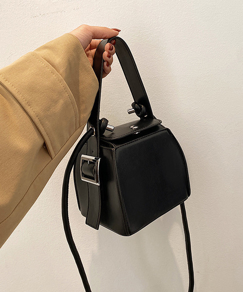 c.u.l（シーユーエル）の「【c.u.l】2wayスクエアミニバッグ cula318（ショルダーバッグ・レディース・ホワイト/グリーン/イエロー/ブラック・FREE）」の9枚目の写真