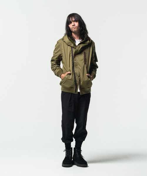 glamb(グラム)の「Nylon Jogger Pants / ナイロンジョガーパンツ(その他パンツ・メンズ・カーキ/ブラック・S/M/L)」の20枚目の写真