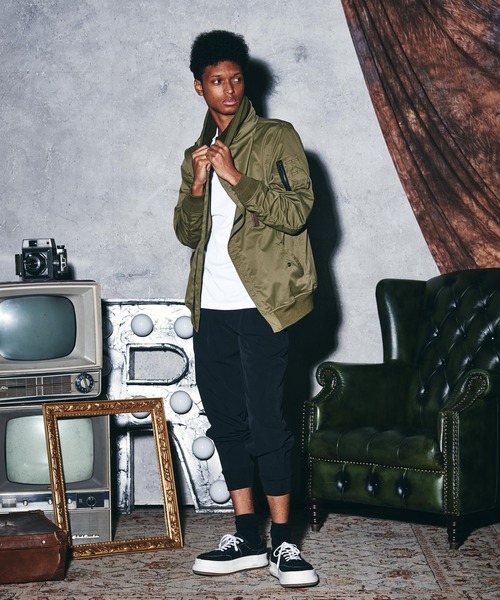 glamb(グラム)の「Nylon Jogger Pants / ナイロンジョガーパンツ(その他パンツ・メンズ・カーキ/ブラック・S/M/L)」の18枚目の写真