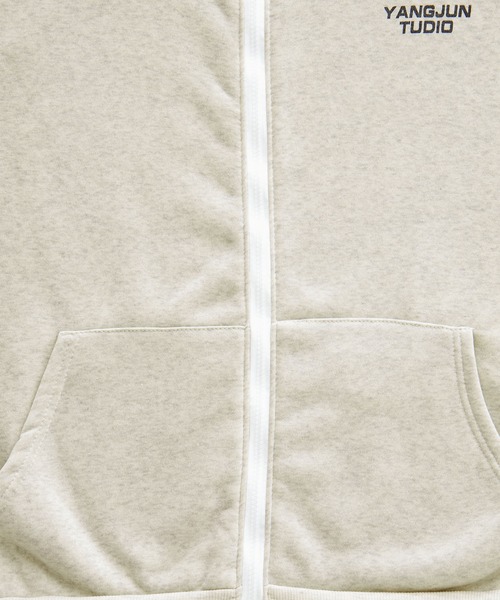 Chaco closet(チャコ クローゼット)の「ワンポイントロゴBIGパーカー(パーカー・レディース・グレー/ライトグレー・FREE)」の14枚目の写真